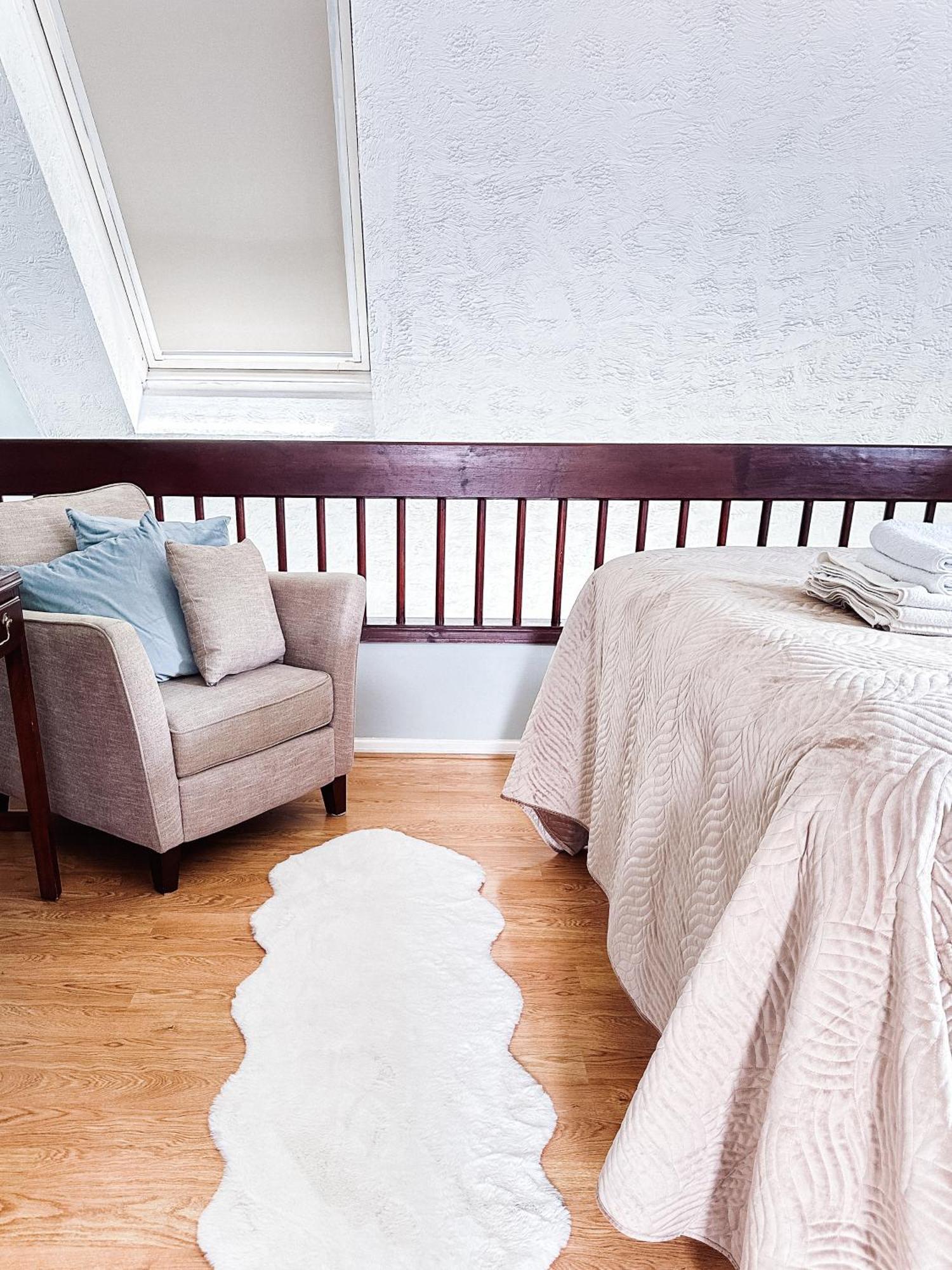 Beautiful Apartment In Guildford With Parking Send Ngoại thất bức ảnh