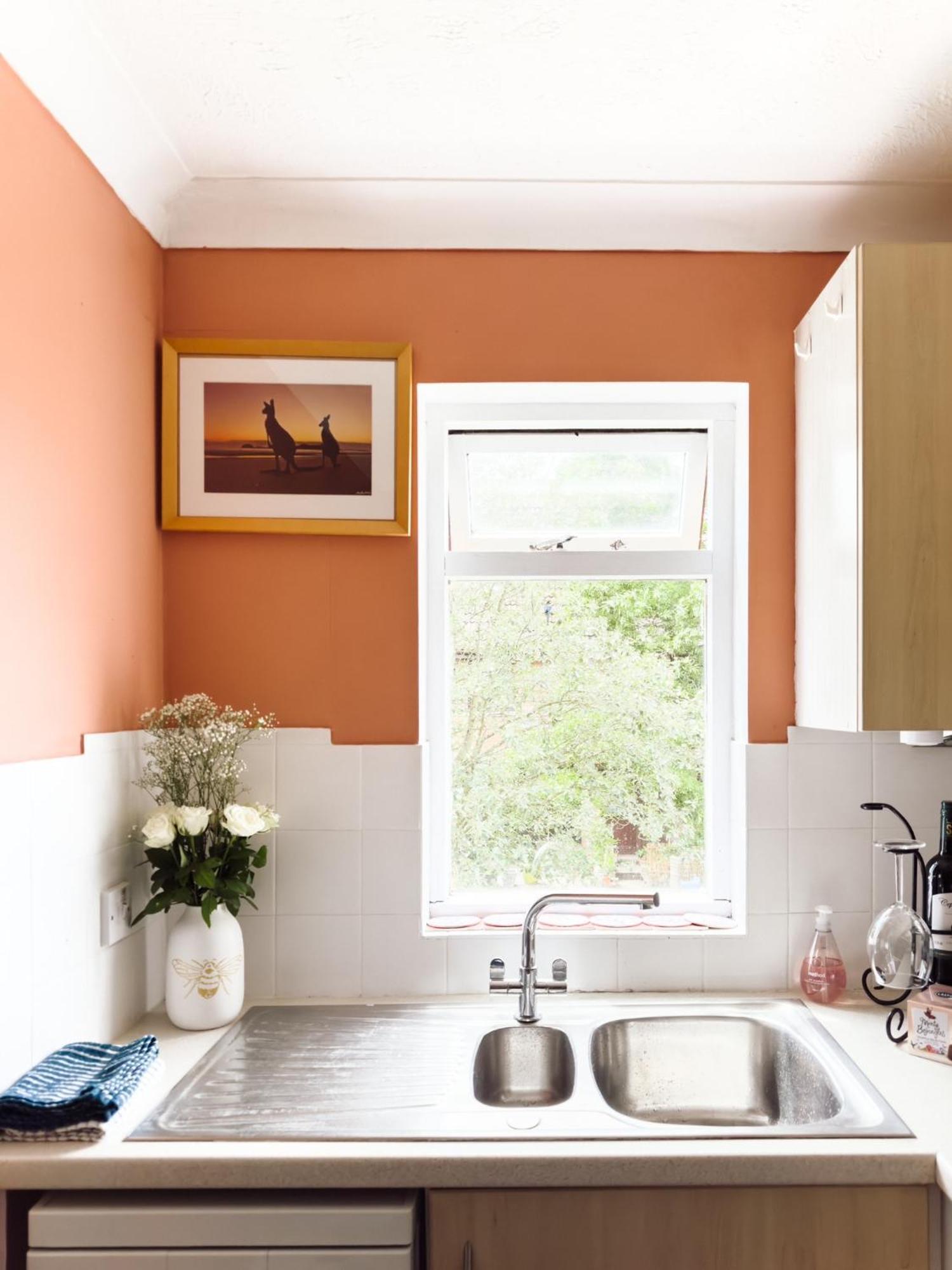 Beautiful Apartment In Guildford With Parking Send Ngoại thất bức ảnh